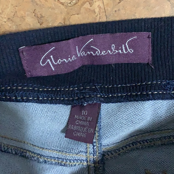 Jeans - Picture 2 of 2